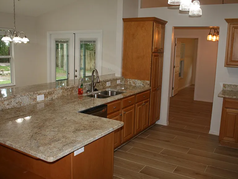 8036 SW 62nd Ln — Photo 2
