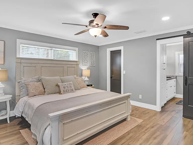 2516 SE 12th Pl — Photo 10