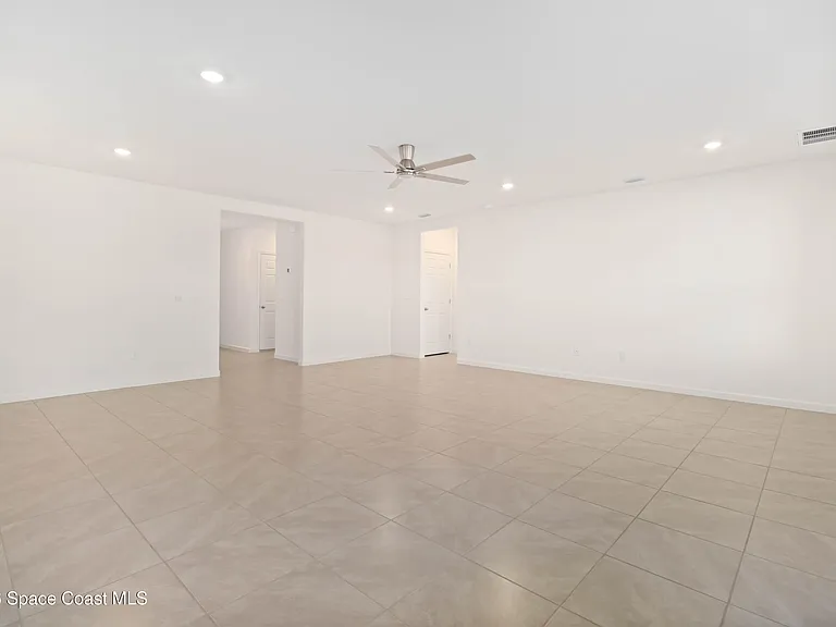 5072 Alabaster Dr — Photo 18