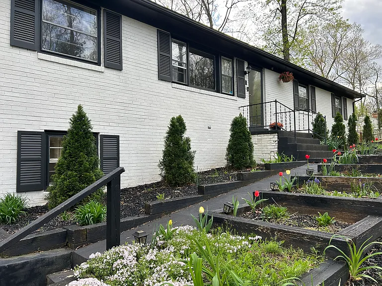 6405 Yates Ford Rd — Photo 1