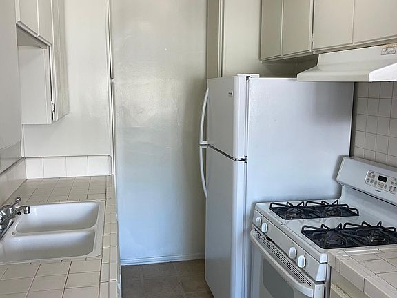 2nd image of 11762 Iowa Ave APT 5