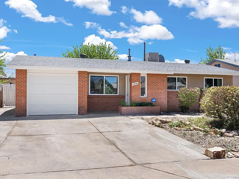 11640 Mocho Pl NE — Photo 1