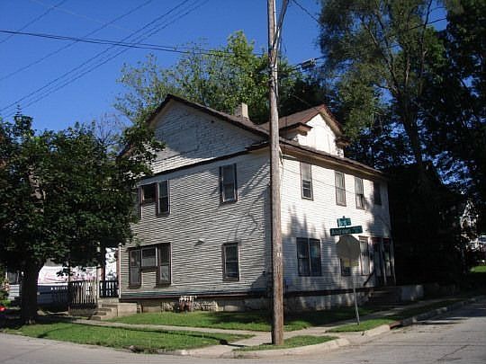 1st image of 402 Forest Ave