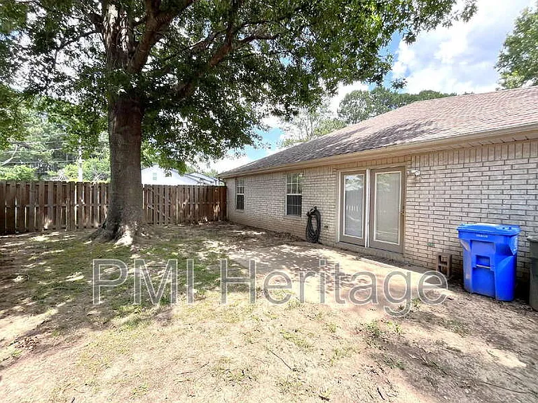 886 N Daisy Ln — Photo 20