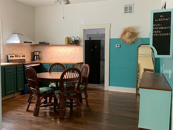 2nd image of 608 W Wright St #2