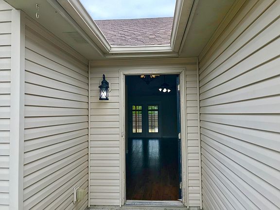 2nd image of 5122 Hodson Dr