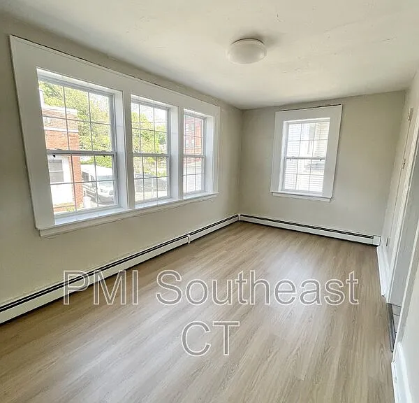 92 Truman St #2 — Photo 2