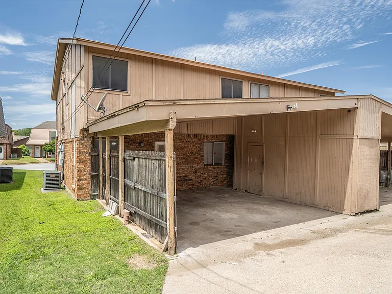 2207 Chase Ct — Photo 22