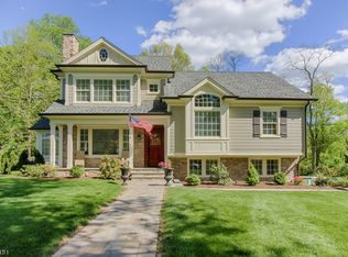 92 Overlook Rd, Morristown, NJ 07960