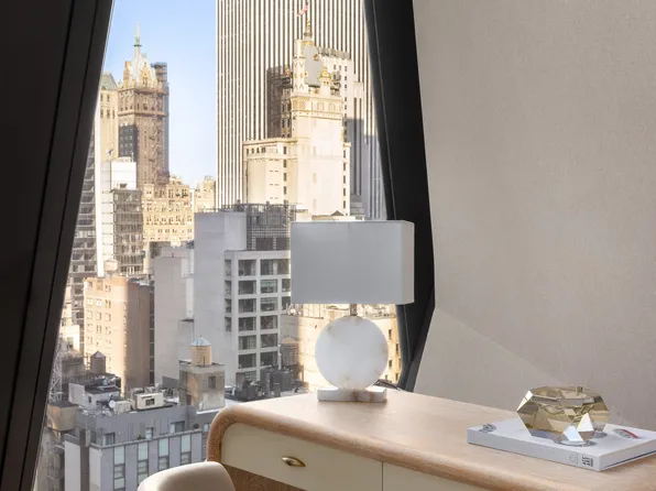 53 West 53rd Street image 8 of 31