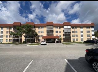 4152 Inverrary Dr APT 409, Lauderhill, FL 33319