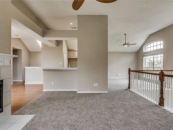 2nd image of 1713 Bel Air Dr