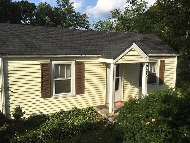 1st image of 723 Oakview Dr