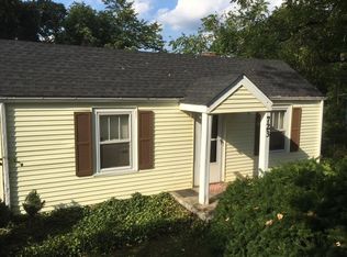 723 Oakview Dr, Salem, VA 24153