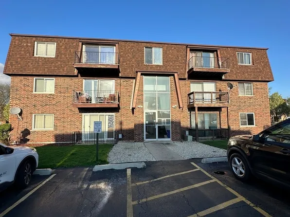 7101 166th St APT 2B, Tinley Park, IL 60477