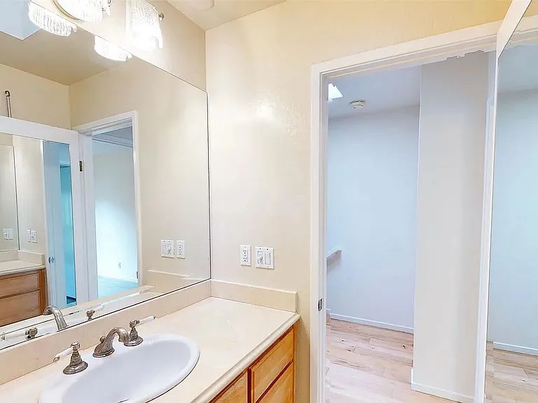 917 Hough Ave #5 — Photo 16