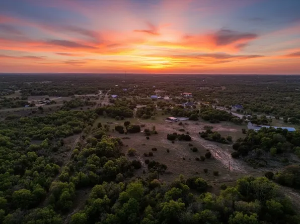 1016 Spring Ranch Dr, Weatherford, TX 76088