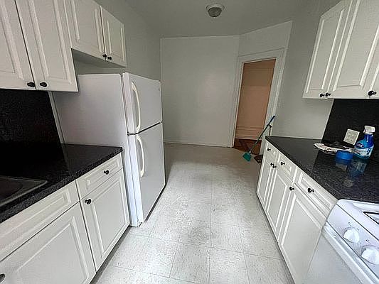 3rd image of 675 Academy St #3O