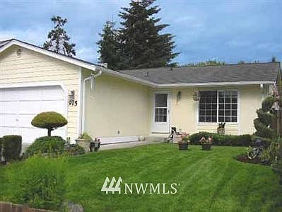 1st image of 915 89th Drive NE