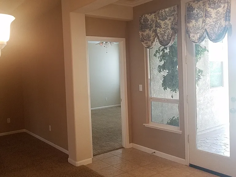 6145 Crater Lake Dr — Photo 34