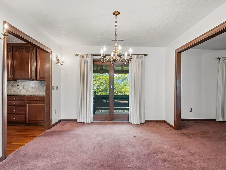 1721 Plank Dr — Photo 4