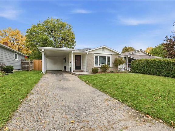 3rd image of 197 Pinedale Dr