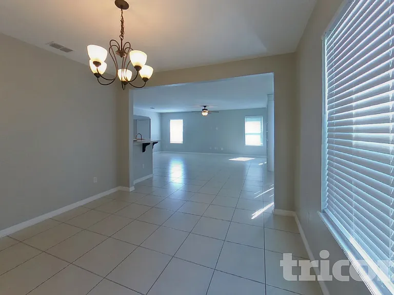 509 Kestrel Dr — Photo 4