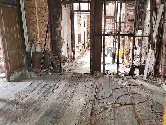 4th image of 126-128 Clinton St