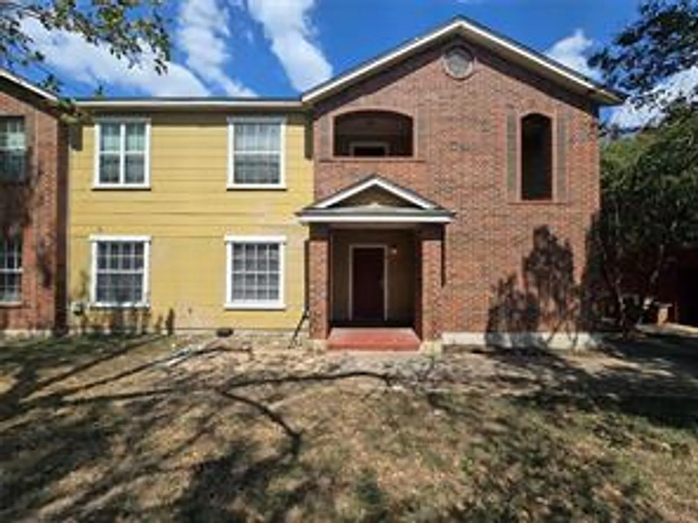 Nice 2 bedroom 2 bath apartment w/patio — Photo 2