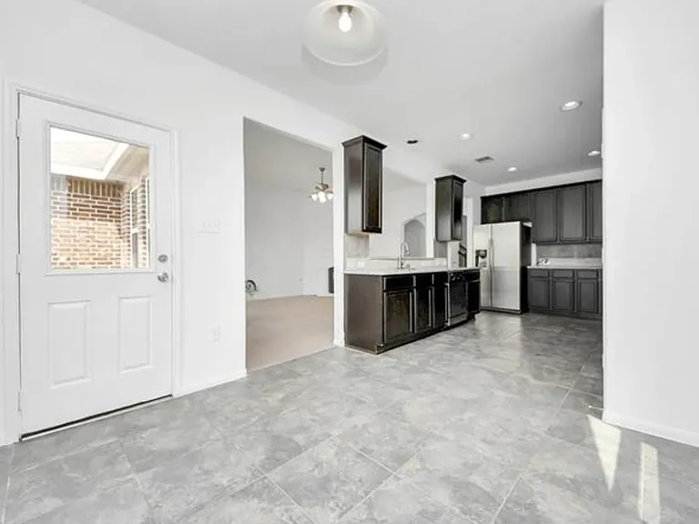 3727 Varna Ct — Photo 4
