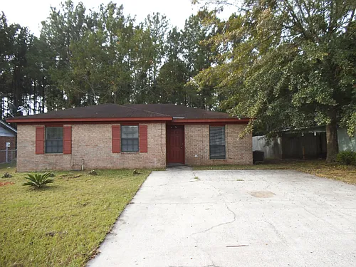 260 Garden Cir Photo 1