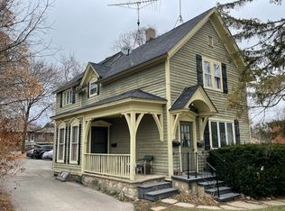 512 W Chicago St, Elgin, IL 60123