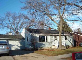 513 Fred St, Green Bay, WI 54302