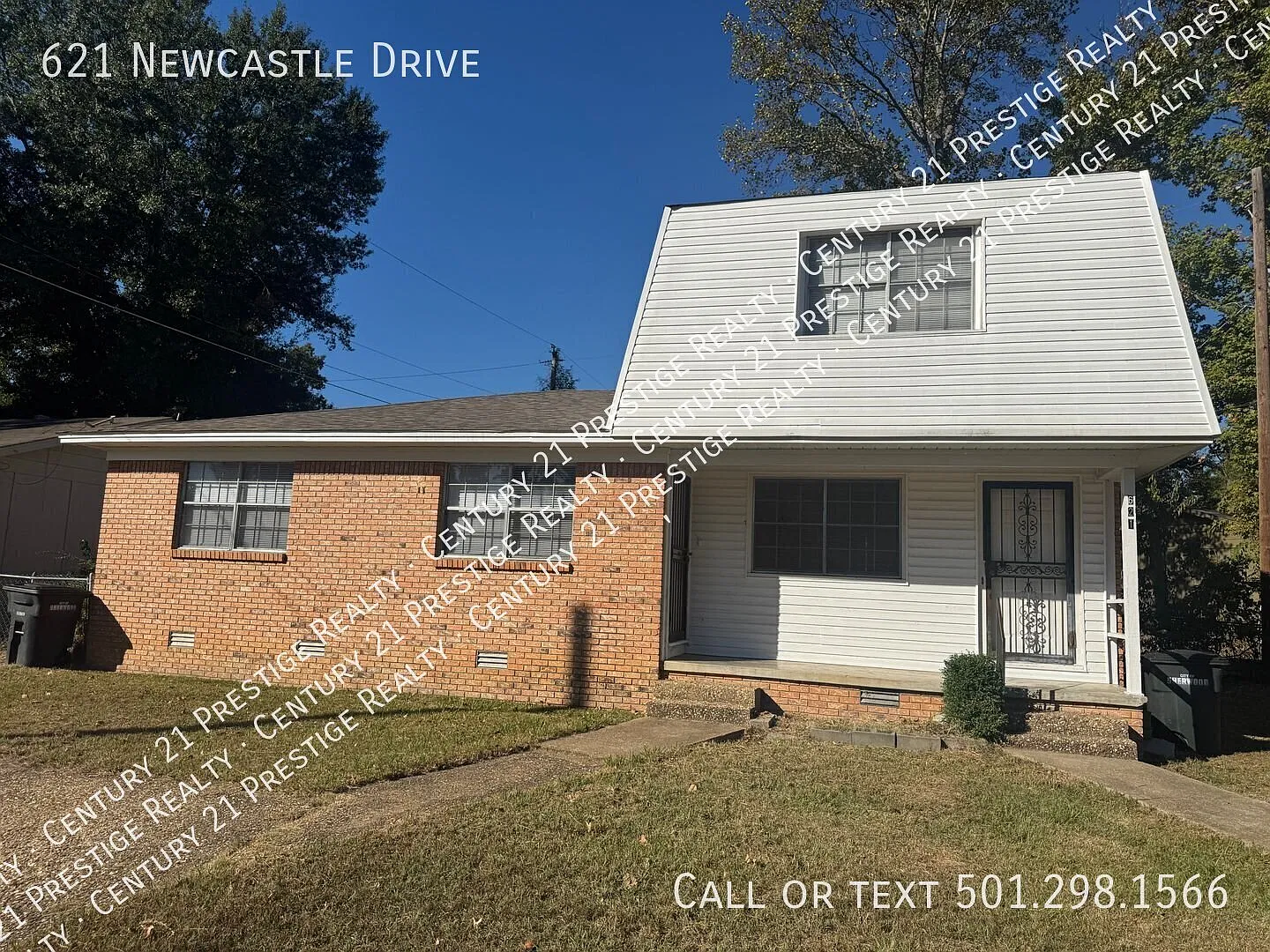 621 Newcastle Dr — Photo 1