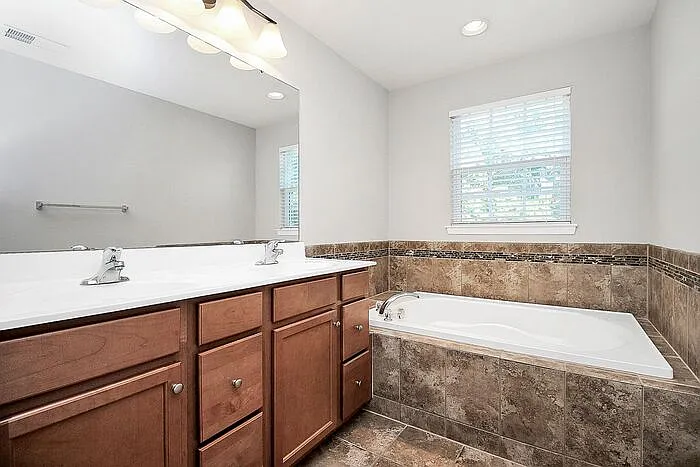 12038 Elizabeth Madison Ct — Photo 18