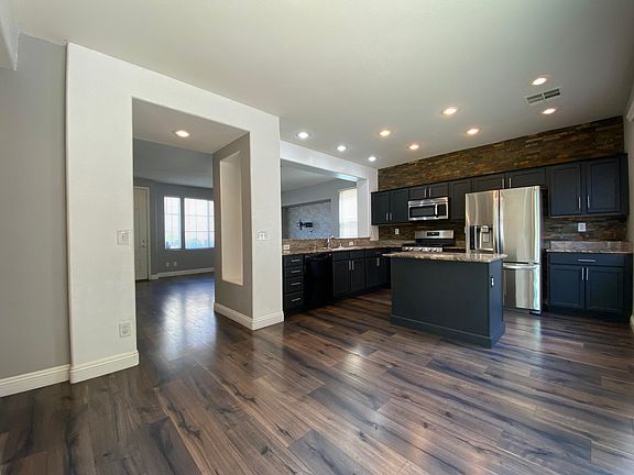 5th image of 8365 Rygate Ave