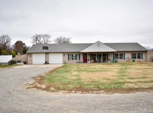 3504 Wyandotte Rd, Meriden, KS 66512