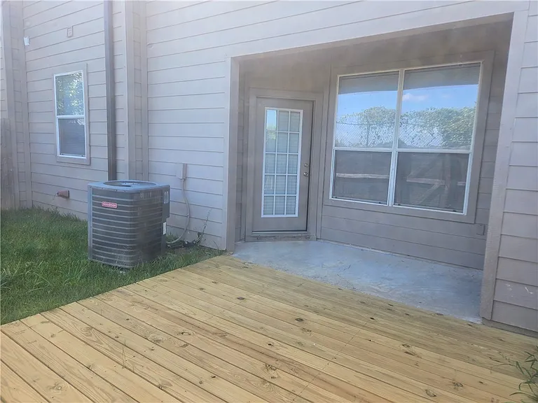 1425 W Villa Maria Rd #603 — Photo 10
