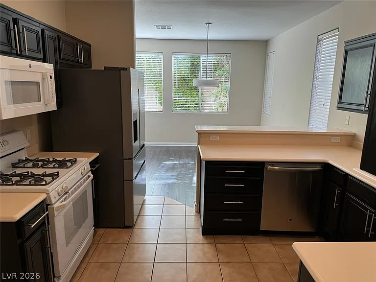 9757 Edifice Ave — Photo 8
