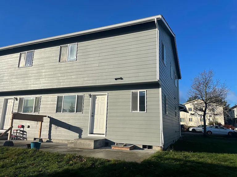 Pantoleon (1382 NW Elwha St) — Photo 2