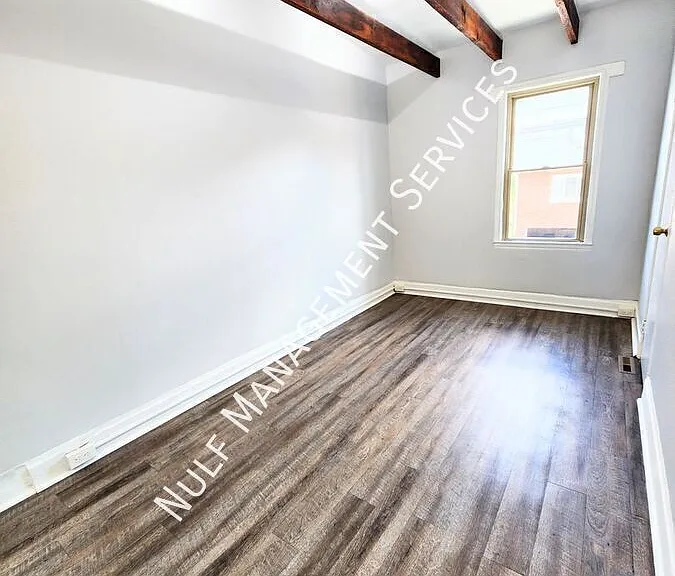 4505 Davison St — Photo 5