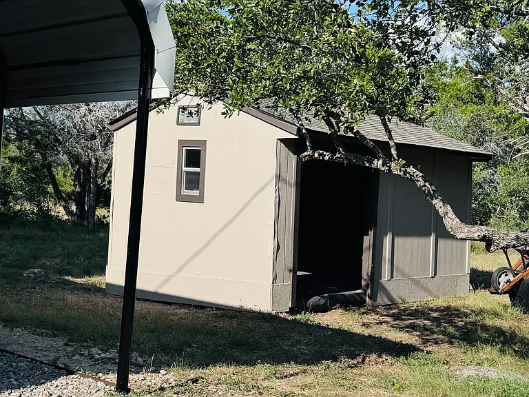 1340 W Fitzhugh Rd — Photo 6