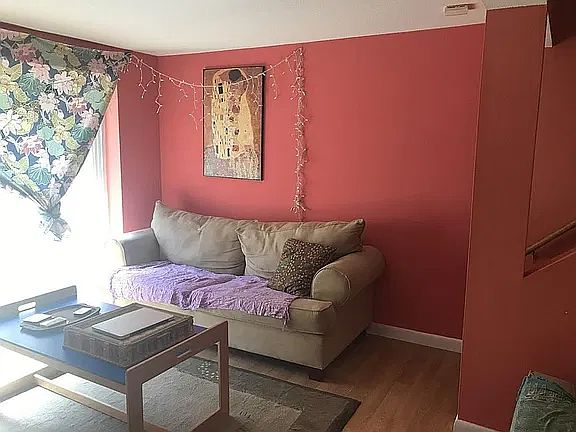 2nd image of 370 Montague Rd APT G