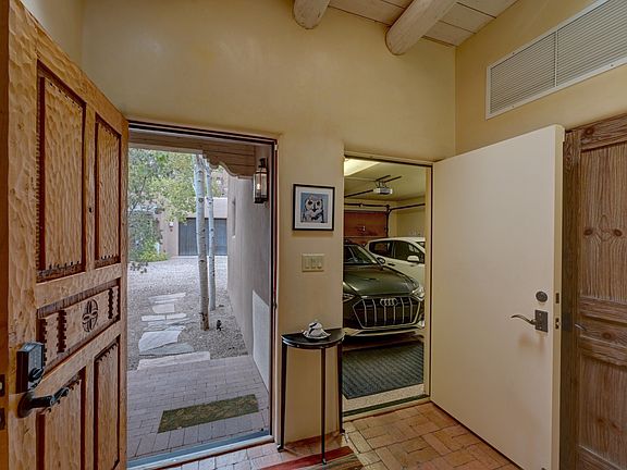 5th image of 729 E Palace Ave APT B