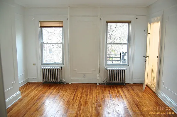 Rented by aptsandlofts.com | media 3