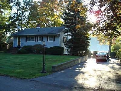 1st image of 22 W Lakeview Trl