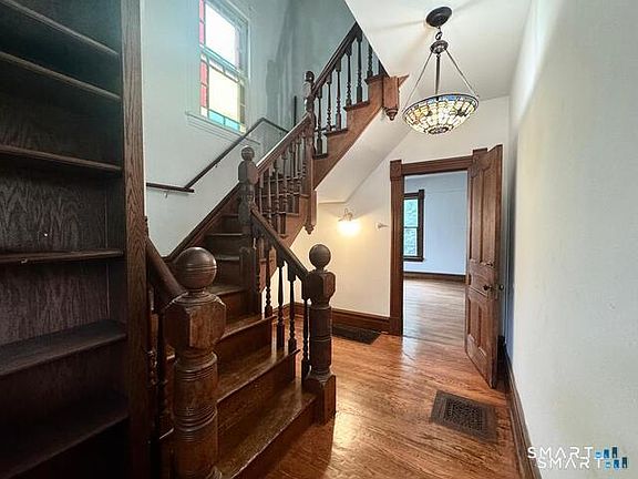 2nd image of 23 Quintard Ave #B