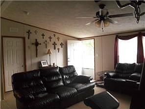 4th image of 14301 Rock Cliff Dr