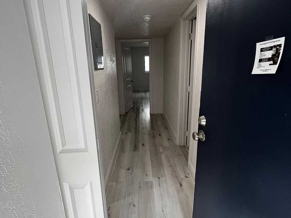 1st image of 12609 NE 13th Ave #311