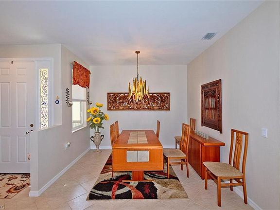 5th image of 10679 Avila Cir